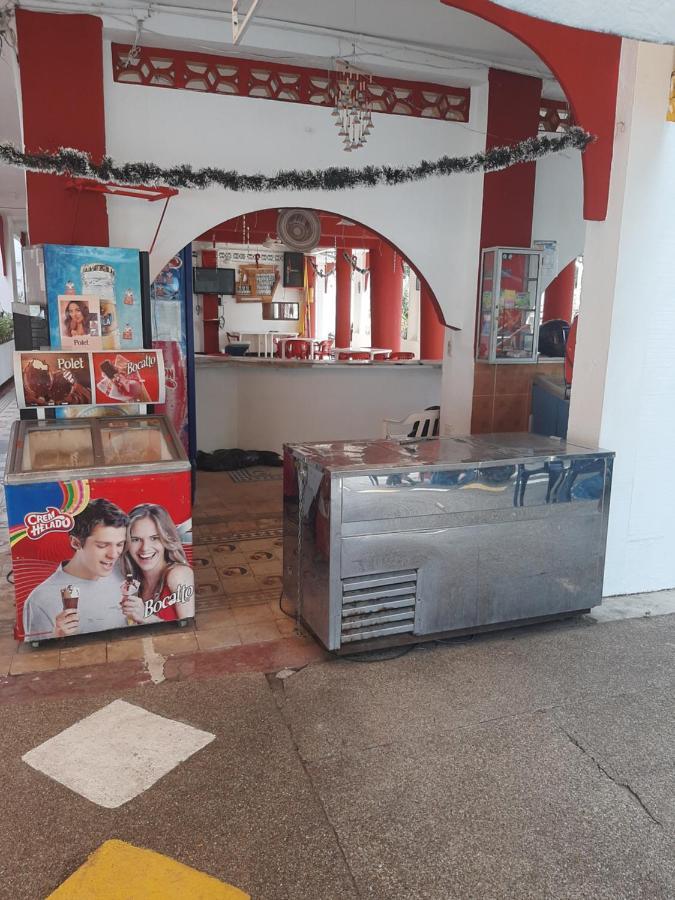 Hotel Sael Tocaima Buitenkant foto